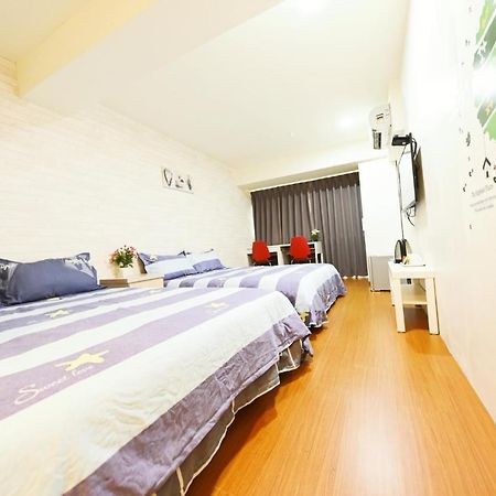 Ferienwohnung Xing 霖 Zhijia Taichung Exterior foto